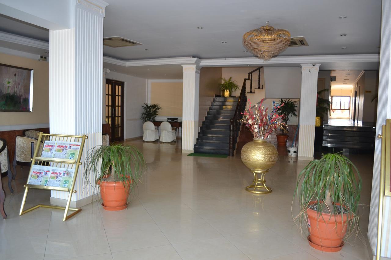 Hotel Ashish International Bhilai Ngoại thất bức ảnh