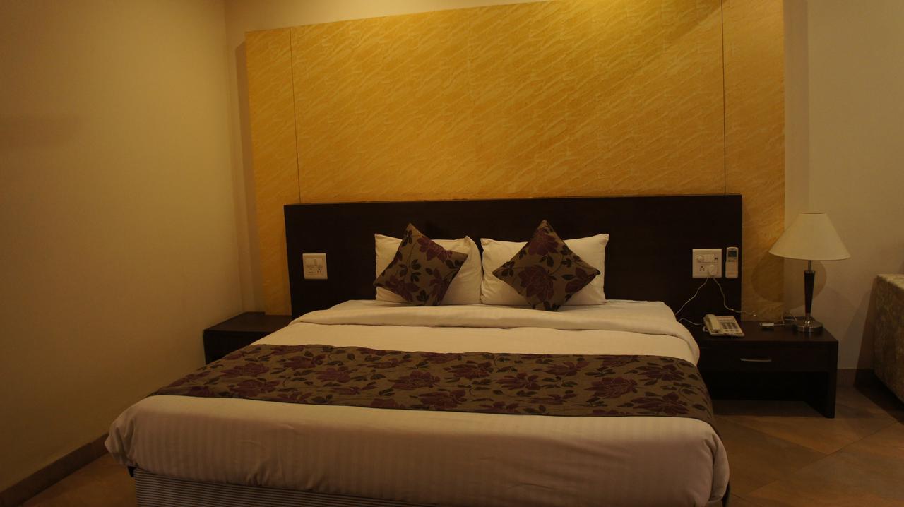 Hotel Ashish International Bhilai Ngoại thất bức ảnh